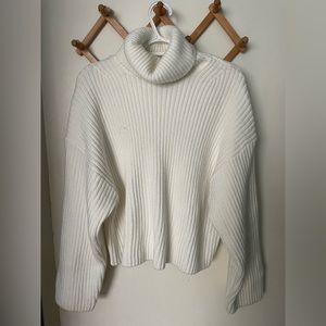 H&M White Turtle Neck, Oversize Sweater (Size Medium)